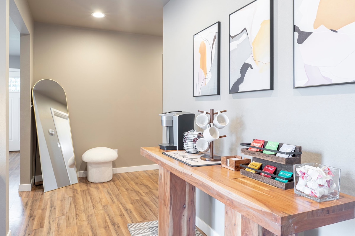 Historic Education Hill Bungalow - Image 2