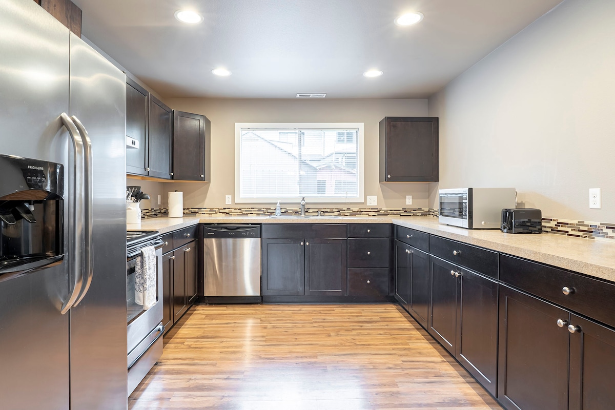 Historic Education Hill Bungalow - Image 4