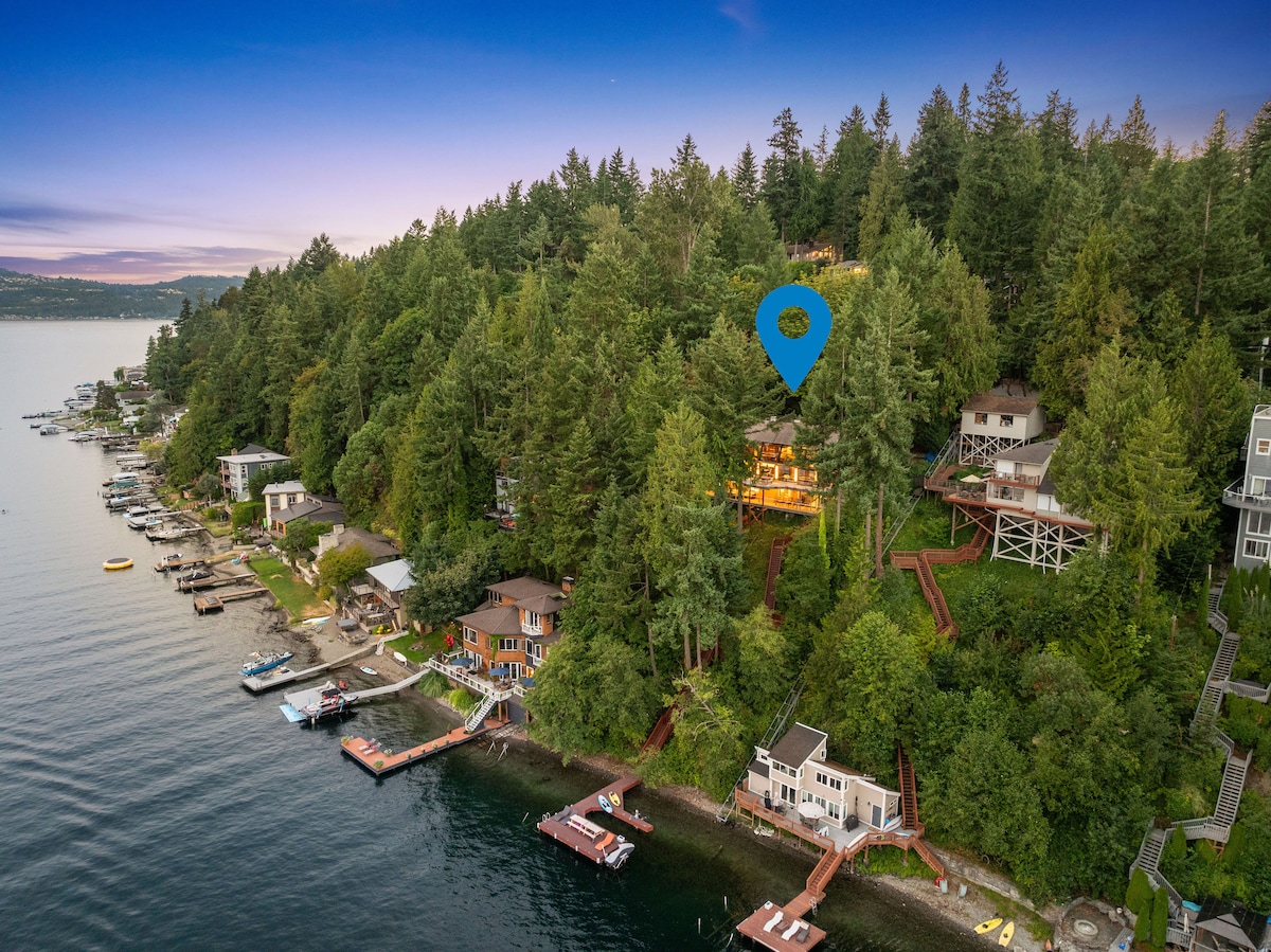 Lakefront Glass House Retreat - Image 3