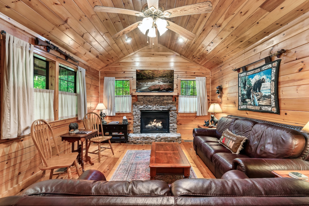 Copper Ridge Log Cabin