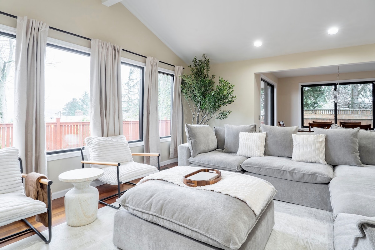 Private Redmond Oasis