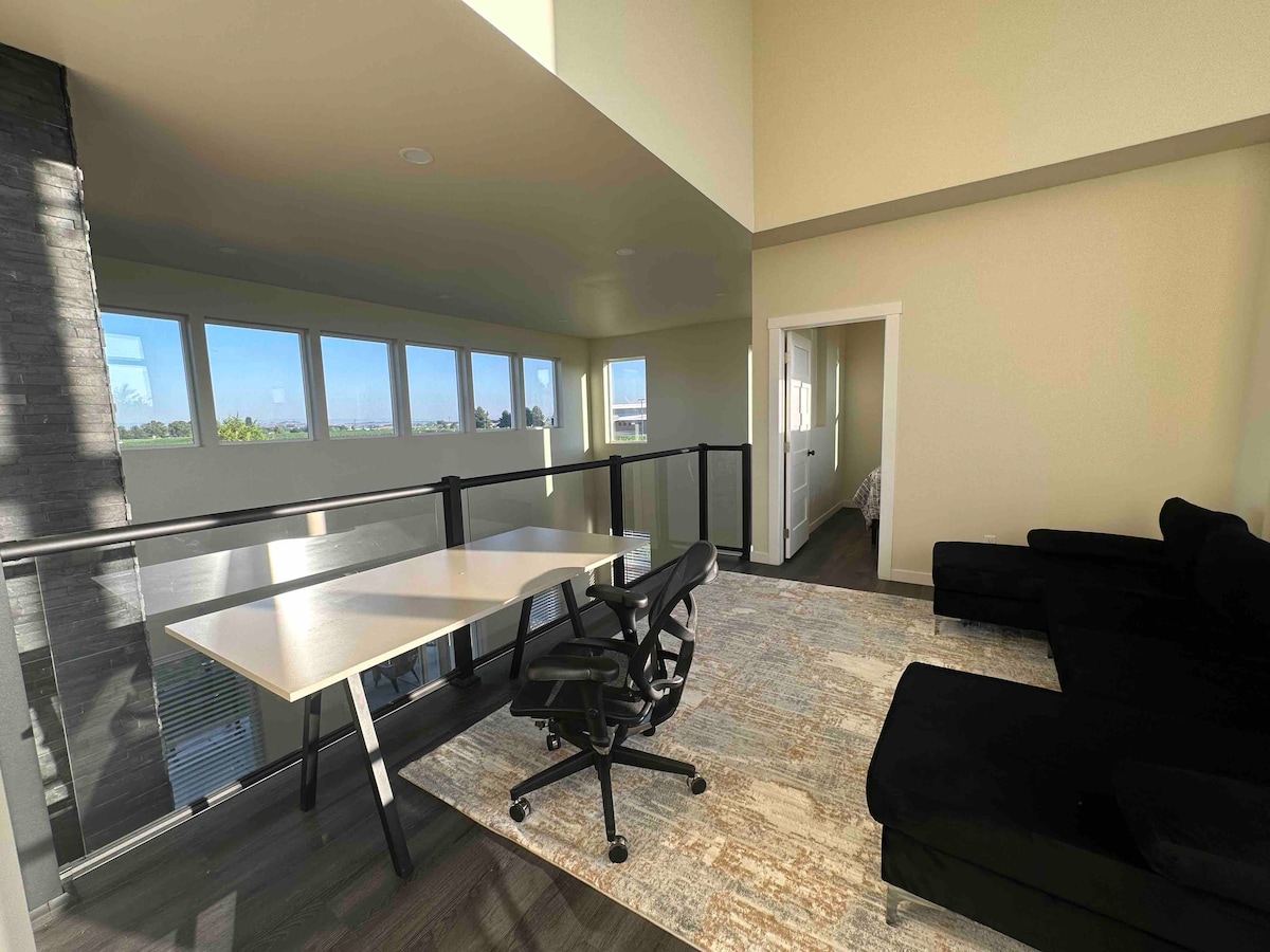 Modern Wine Country Estate - Image 2