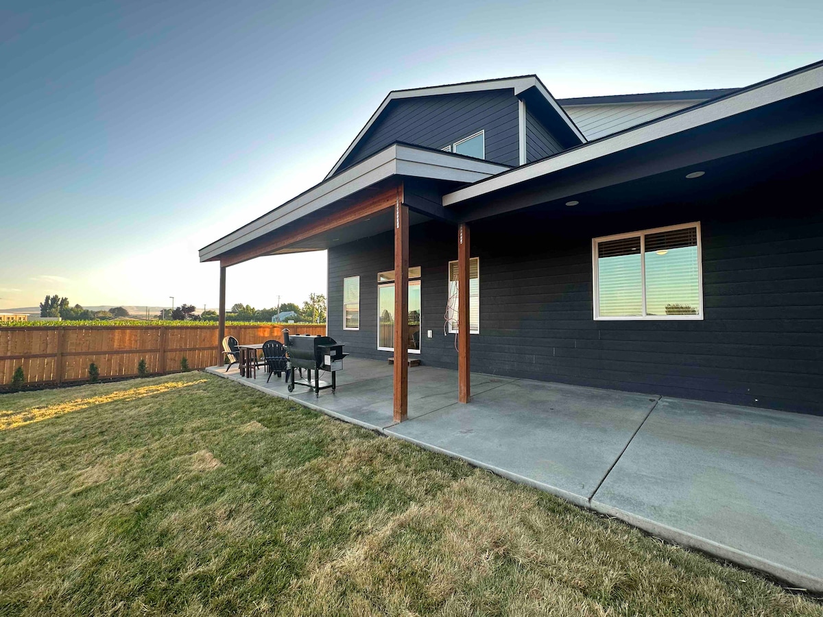 Modern Wine Country Estate - Image 3