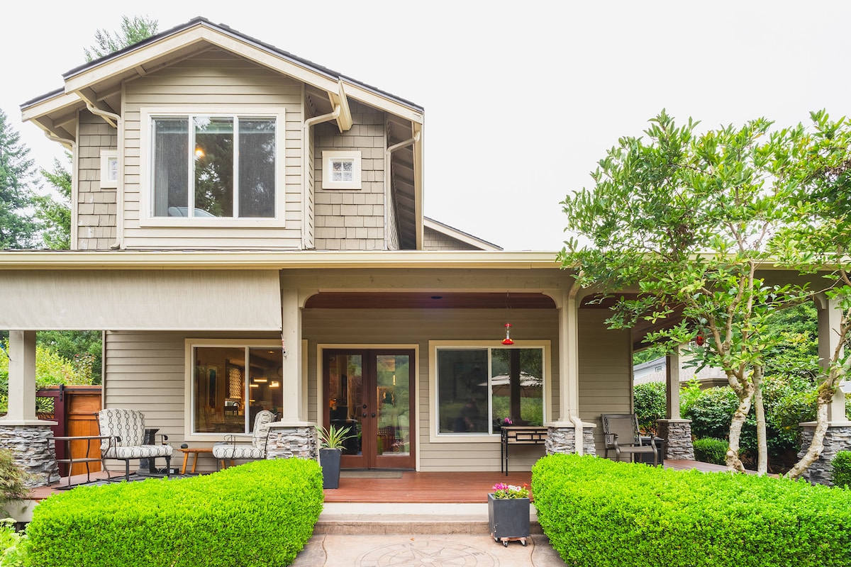 Poppyrosa Estate with Mountain Views - Image 2